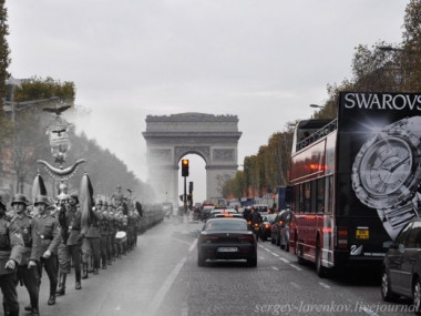 L'uomo che oggi fotografa il passato