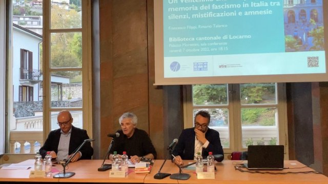 Un Ventennio che non passa. La memoria del fascismo in Italia tra silenzi, mistificazioni e amnesie