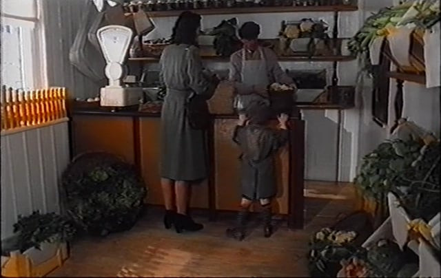 [ESCLUSIONE - SCENA 2B] - Tratta da "Jona che visse nella balena" di Roberto Faenza (1993)