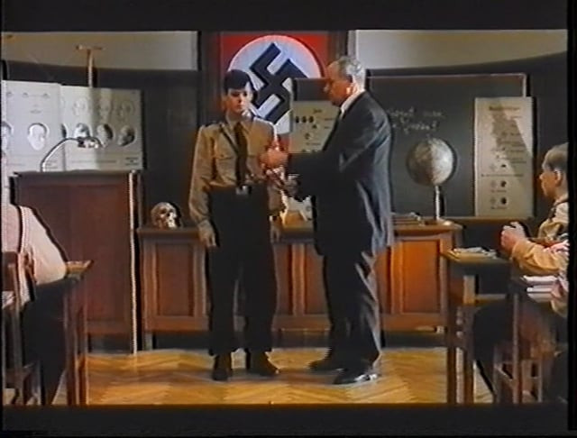 [IDENTIFICAZIONE - SCENA 1C] - Tratta da "Europa Europa" di Agnieszka Holland (1991)